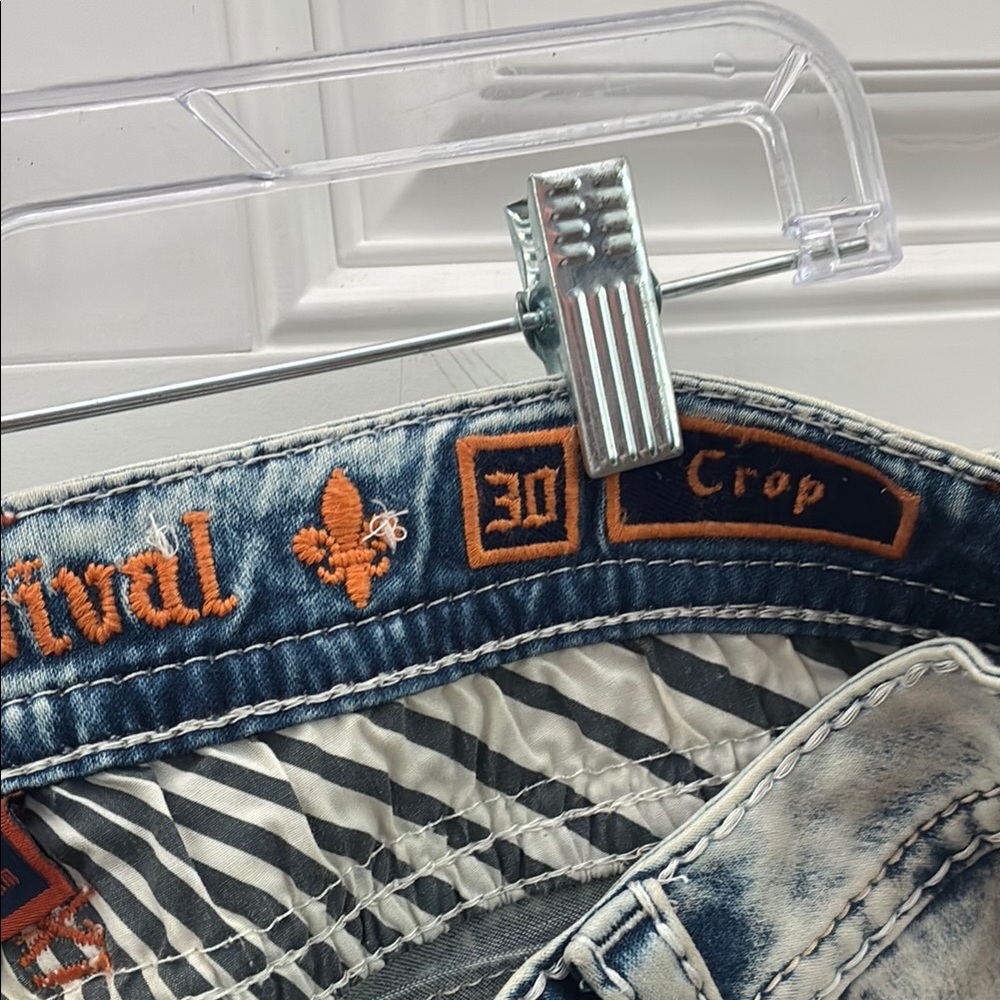 Women’s Rock Revival Acid Wash Blue Jeans cropped  size 30 - Picture 3 of 5